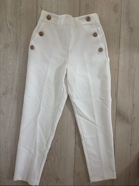 Zara White Wide-Leg Button Detail Pants